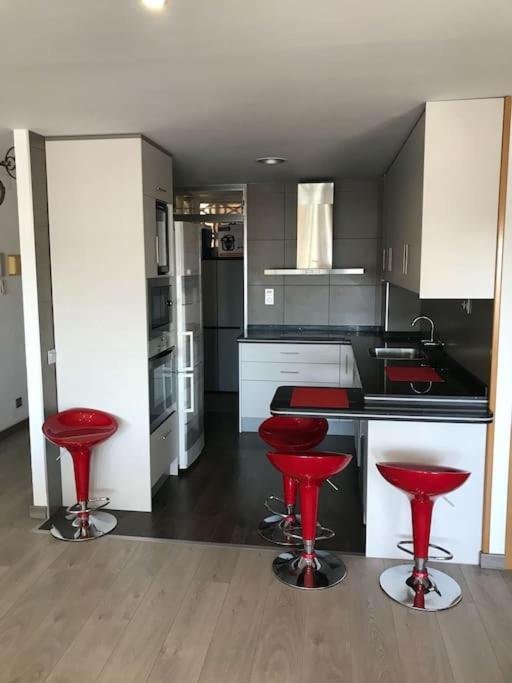70 Sqm Apartment With Seaview In Arenales Del Sol. Экстерьер фото