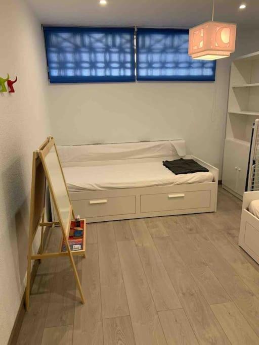 70 Sqm Apartment With Seaview In Arenales Del Sol. Экстерьер фото
