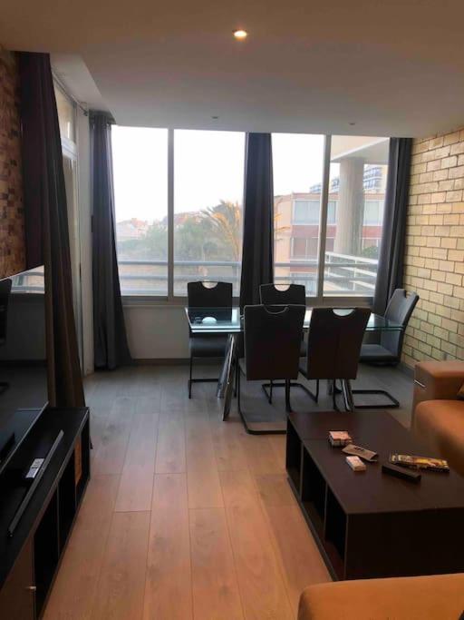 70 Sqm Apartment With Seaview In Arenales Del Sol. Экстерьер фото