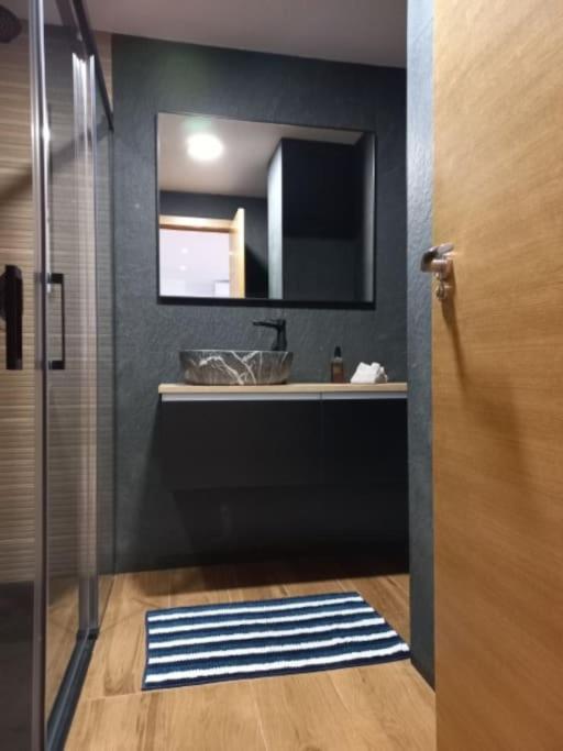70 Sqm Apartment With Seaview In Arenales Del Sol. Экстерьер фото